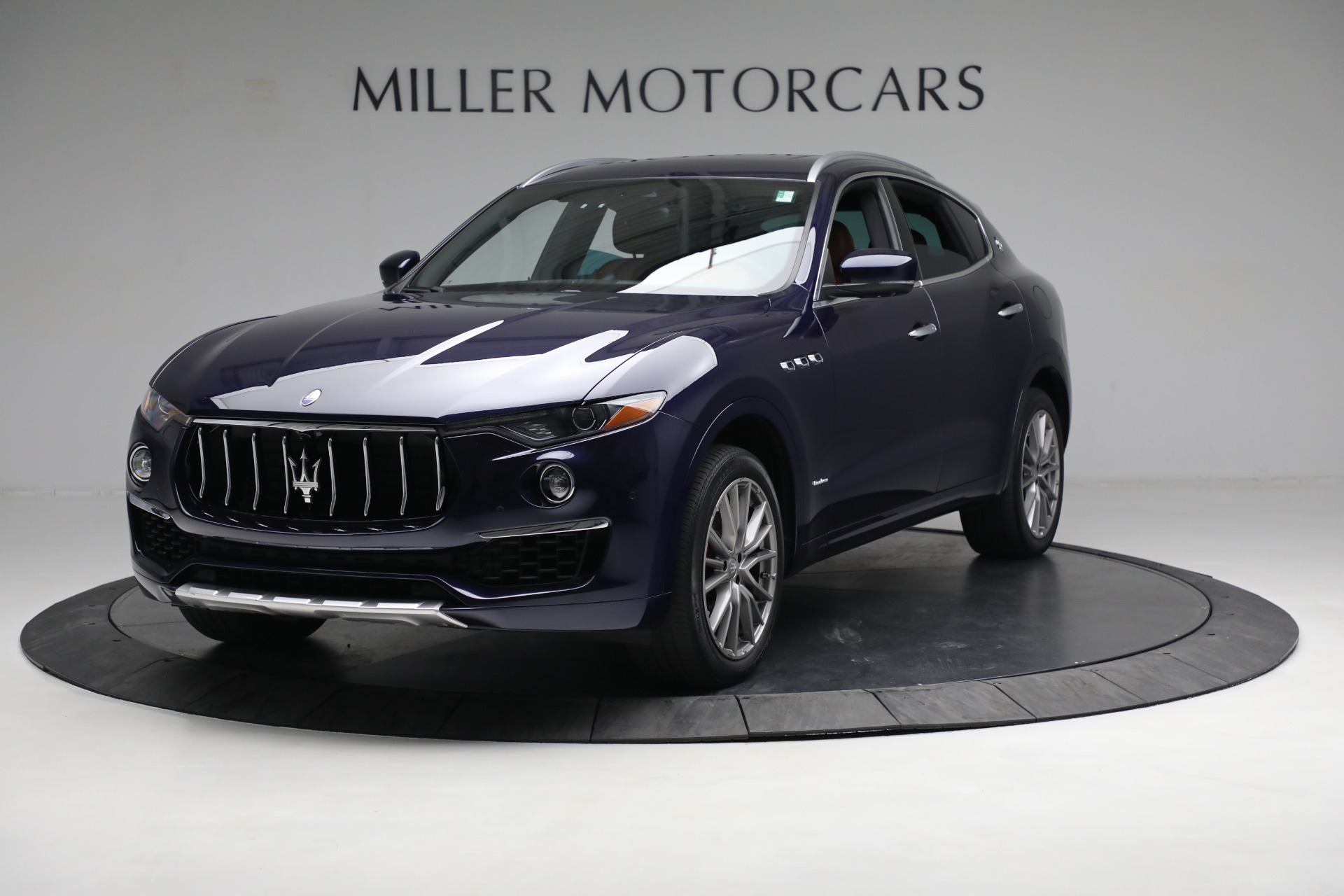 Used 2019 Maserati Levante Q4 GranLusso for sale Sold at Bugatti of Greenwich in Greenwich CT 06830 1