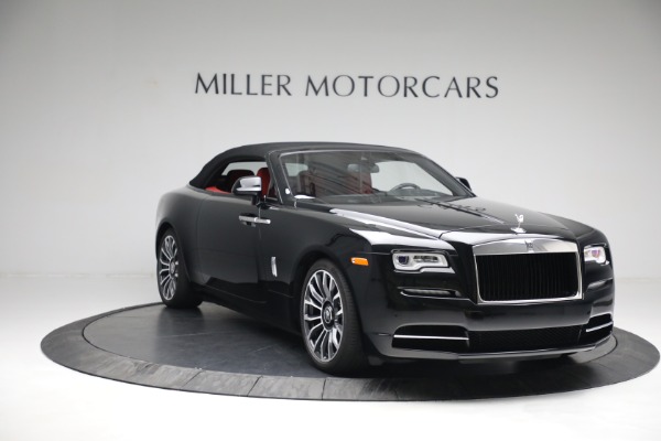 Used 2019 Rolls-Royce Dawn for sale $346,900 at Bugatti of Greenwich in Greenwich CT 06830 25