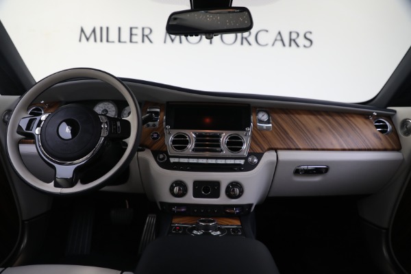 Used 2019 Rolls-Royce Wraith for sale Call for price at Bugatti of Greenwich in Greenwich CT 06830 4