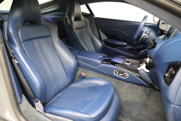 New 2019 Aston Martin Vantage for sale Sold at Bugatti of Greenwich in Greenwich CT 06830 20