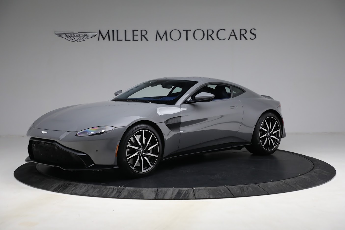 New 2019 Aston Martin Vantage for sale Sold at Bugatti of Greenwich in Greenwich CT 06830 1