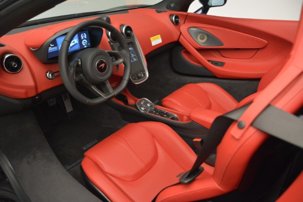 Used 2019 McLaren 570S Spider for sale $149,900 at Bugatti of Greenwich in Greenwich CT 06830 23