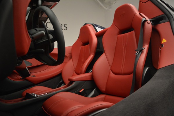 Used 2019 McLaren 570S Spider for sale $149,900 at Bugatti of Greenwich in Greenwich CT 06830 25