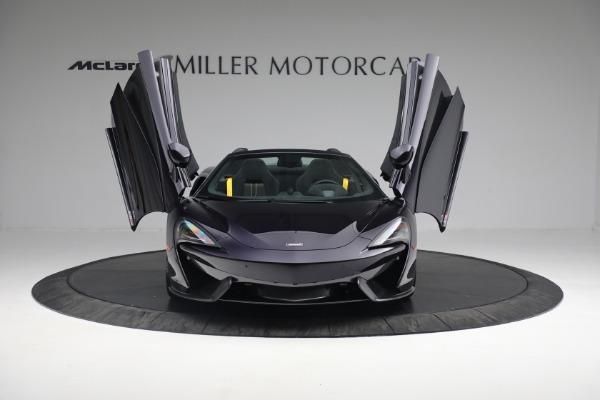 Used 2019 McLaren 570S Spider for sale Sold at Bugatti of Greenwich in Greenwich CT 06830 23