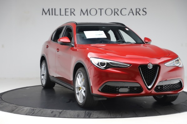 New 2019 Alfa Romeo Stelvio Ti Sport Q4 for sale Sold at Bugatti of Greenwich in Greenwich CT 06830 11