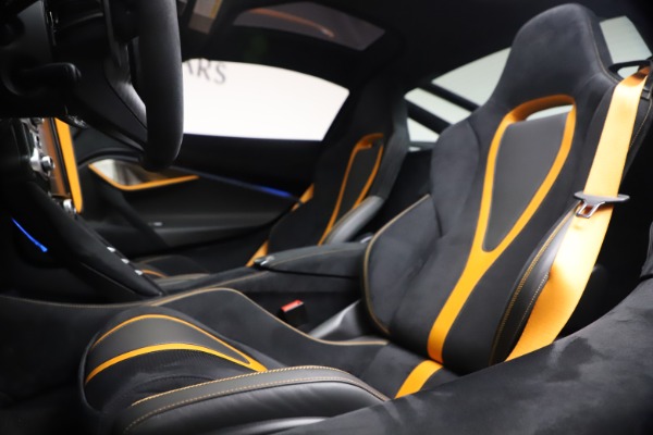 New 2019 McLaren 720S Performance for sale Sold at Bugatti of Greenwich in Greenwich CT 06830 25