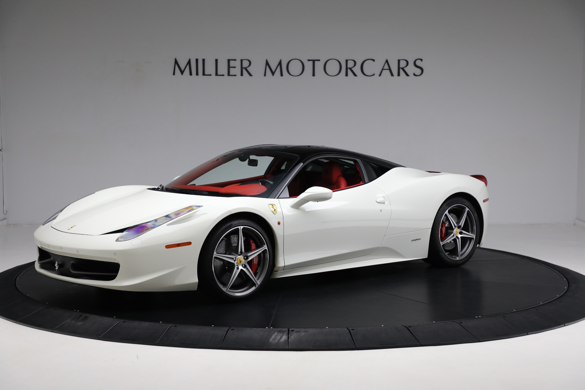 Used 2012 Ferrari 458 Italia for sale $219,900 at Bugatti of Greenwich in Greenwich CT 06830 1