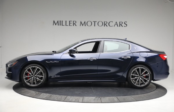 Used 2019 Maserati Ghibli S Q4 GranLusso for sale Sold at Bugatti of Greenwich in Greenwich CT 06830 3