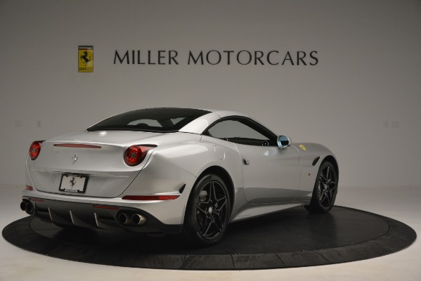 Used 2015 Ferrari California T for sale Sold at Bugatti of Greenwich in Greenwich CT 06830 19