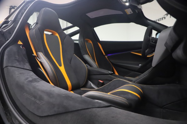 Used 2019 McLaren 720S Performance for sale Sold at Bugatti of Greenwich in Greenwich CT 06830 19