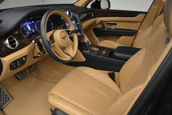 Used 2017 Bentley Bentayga W12 for sale Sold at Bugatti of Greenwich in Greenwich CT 06830 17