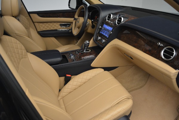 Used 2017 Bentley Bentayga W12 for sale Sold at Bugatti of Greenwich in Greenwich CT 06830 25