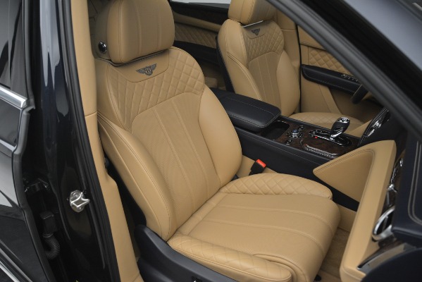 Used 2017 Bentley Bentayga W12 for sale Sold at Bugatti of Greenwich in Greenwich CT 06830 27