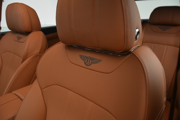New 2019 Bentley Bentayga V8 for sale Sold at Bugatti of Greenwich in Greenwich CT 06830 18