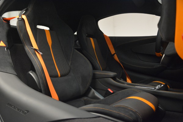 New 2019 McLaren 570S Coupe for sale Sold at Bugatti of Greenwich in Greenwich CT 06830 21