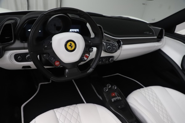 Used 2015 Ferrari 458 Spider for sale Sold at Bugatti of Greenwich in Greenwich CT 06830 17