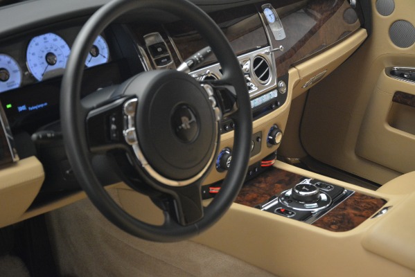 Used 2014 Rolls-Royce Ghost for sale Sold at Bugatti of Greenwich in Greenwich CT 06830 14