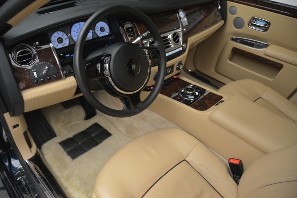 Used 2014 Rolls-Royce Ghost for sale Sold at Bugatti of Greenwich in Greenwich CT 06830 15