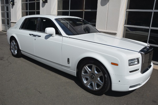 Used 2014 Rolls-Royce Phantom for sale Sold at Bugatti of Greenwich in Greenwich CT 06830 12