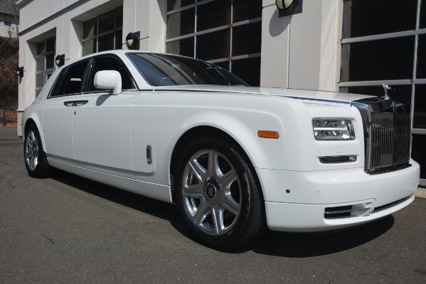 Used 2014 Rolls-Royce Phantom for sale Sold at Bugatti of Greenwich in Greenwich CT 06830 13