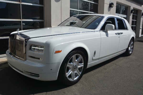 Used 2014 Rolls-Royce Phantom for sale Sold at Bugatti of Greenwich in Greenwich CT 06830 2