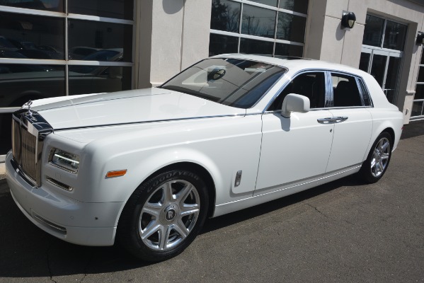 Used 2014 Rolls-Royce Phantom for sale Sold at Bugatti of Greenwich in Greenwich CT 06830 3