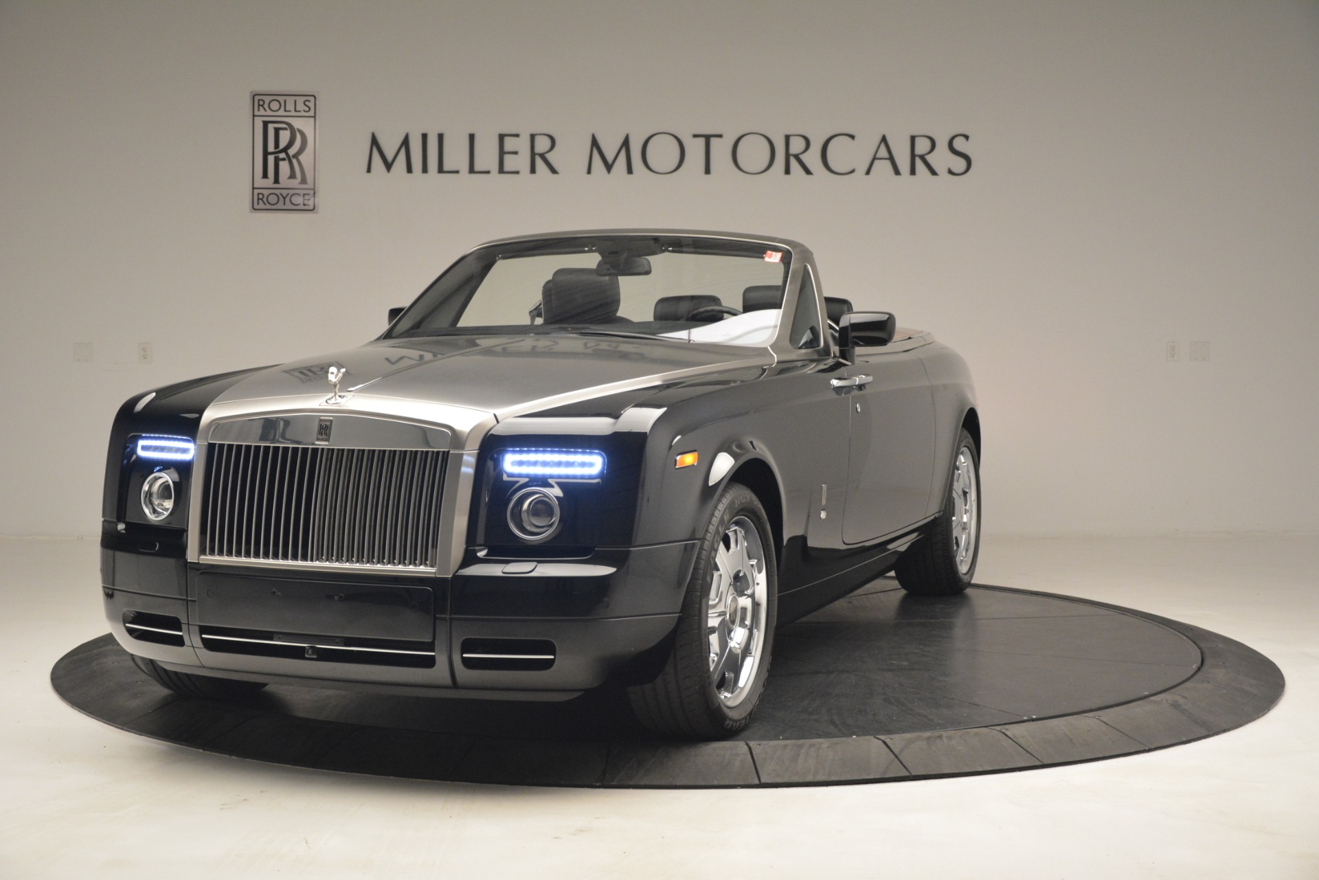 Used 2008 Rolls-Royce Phantom Drophead Coupe for sale Sold at Bugatti of Greenwich in Greenwich CT 06830 1