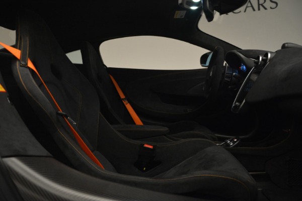 Used 2019 McLaren 600LT for sale $249,990 at Bugatti of Greenwich in Greenwich CT 06830 21