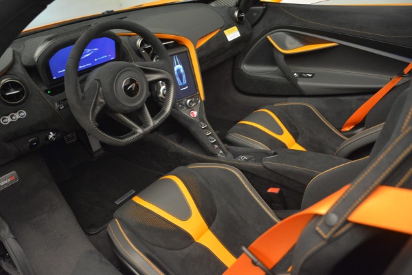 New 2020 McLaren 720S Spider for sale Sold at Bugatti of Greenwich in Greenwich CT 06830 24