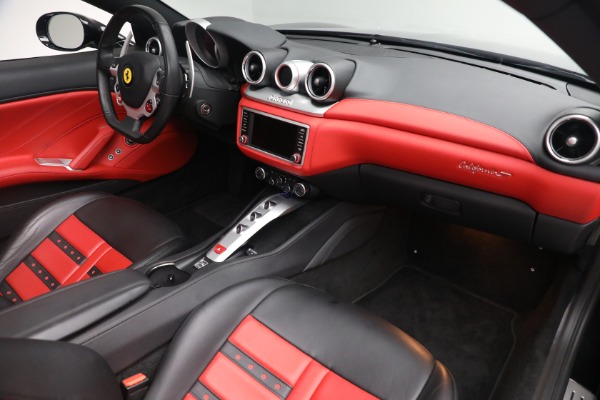 Used 2016 Ferrari California T for sale Sold at Bugatti of Greenwich in Greenwich CT 06830 22