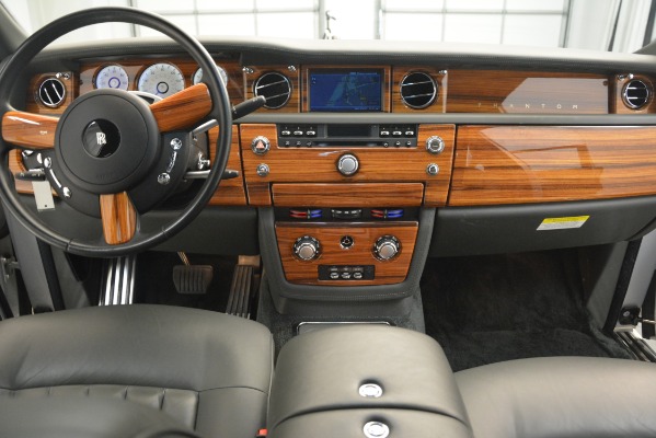 Used 2007 Rolls-Royce Phantom for sale Sold at Bugatti of Greenwich in Greenwich CT 06830 23