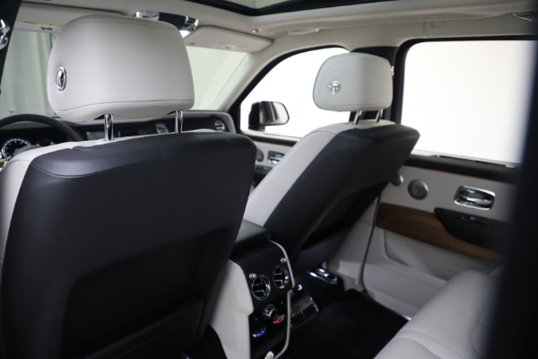 New 2019 Rolls-Royce Cullinan for sale Sold at Bugatti of Greenwich in Greenwich CT 06830 15
