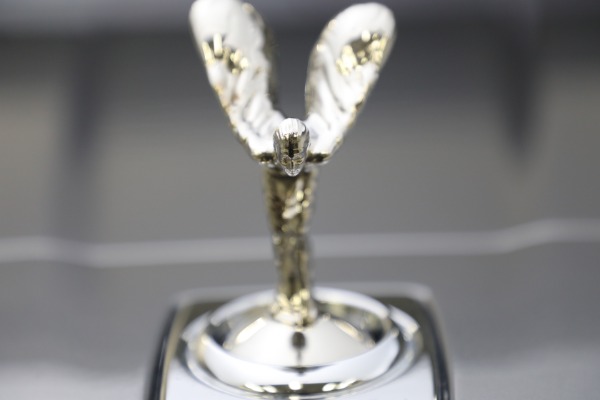 Used 2019 Rolls-Royce Cullinan for sale $329,900 at Bugatti of Greenwich in Greenwich CT 06830 27