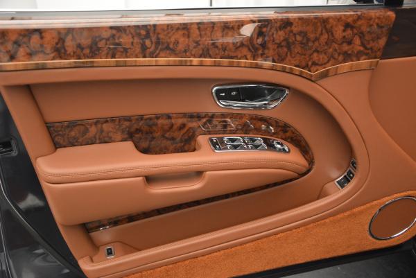 Used 2016 Bentley Mulsanne Speed for sale Sold at Bugatti of Greenwich in Greenwich CT 06830 15