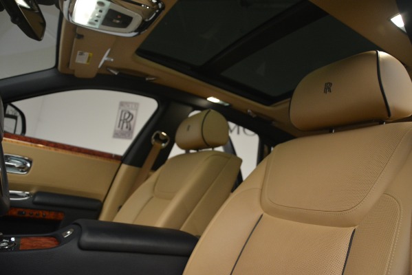 Used 2015 Rolls-Royce Ghost for sale Sold at Bugatti of Greenwich in Greenwich CT 06830 27