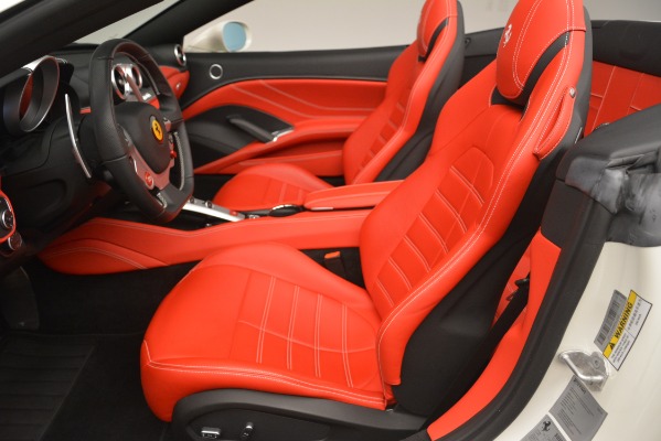 Used 2016 Ferrari California T for sale Sold at Bugatti of Greenwich in Greenwich CT 06830 19