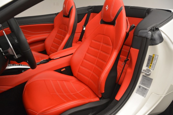 Used 2016 Ferrari California T for sale Sold at Bugatti of Greenwich in Greenwich CT 06830 20