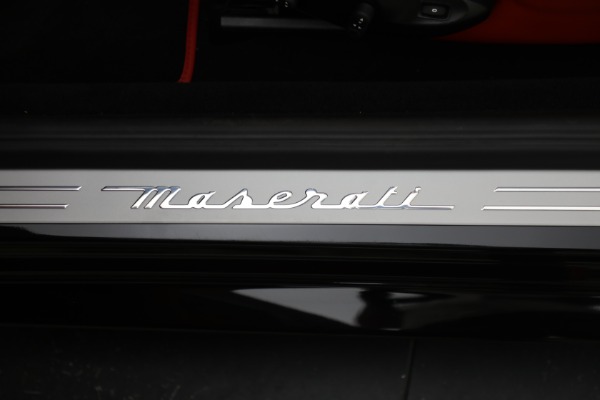 Used 2018 Maserati GranTurismo Sport Convertible for sale Sold at Bugatti of Greenwich in Greenwich CT 06830 28