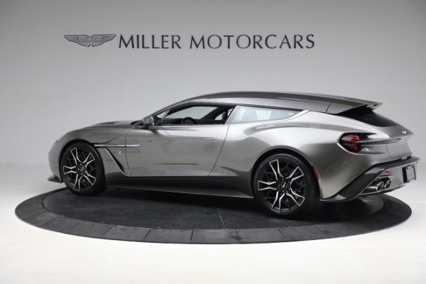 Used 2019 Aston Martin Vanquish Zagato Shooting Brake for sale $699,900 at Bugatti of Greenwich in Greenwich CT 06830 3