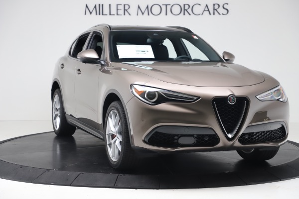 New 2019 Alfa Romeo Stelvio Ti Sport Q4 for sale Sold at Bugatti of Greenwich in Greenwich CT 06830 11