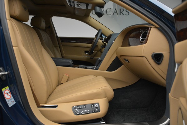 Used 2016 Bentley Flying Spur V8 for sale $93,900 at Bugatti of Greenwich in Greenwich CT 06830 28