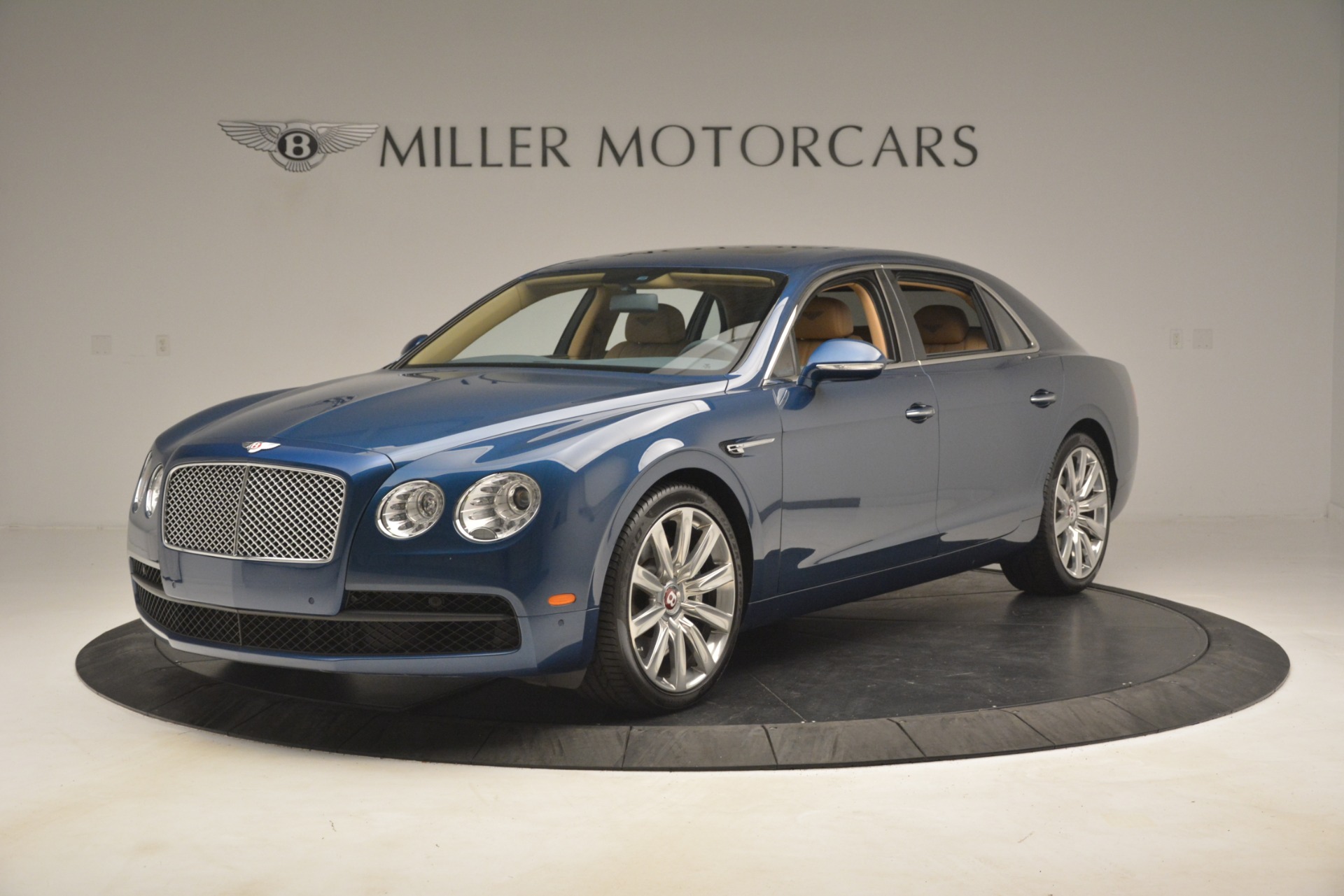 Used 2016 Bentley Flying Spur V8 for sale Sold at Bugatti of Greenwich in Greenwich CT 06830 1