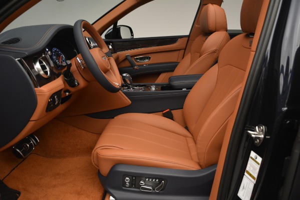 Used 2019 Bentley Bentayga V8 for sale Sold at Bugatti of Greenwich in Greenwich CT 06830 19