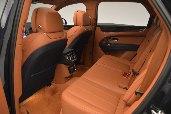 Used 2019 Bentley Bentayga V8 for sale $146,900 at Bugatti of Greenwich in Greenwich CT 06830 22
