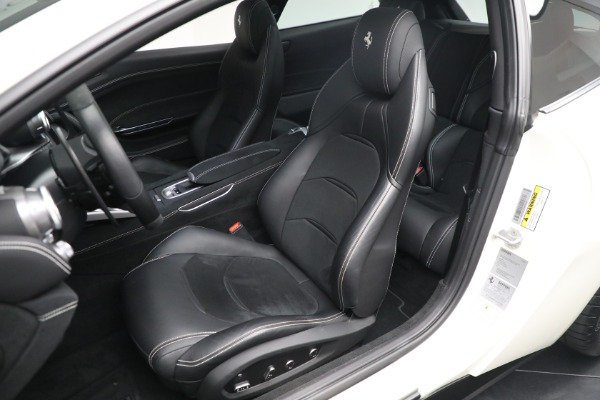 Used 2018 Ferrari GTC4Lusso for sale Sold at Bugatti of Greenwich in Greenwich CT 06830 15