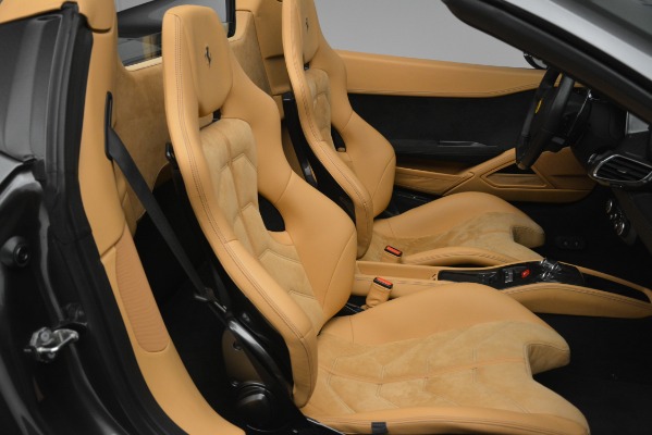 Used 2013 Ferrari 458 Spider for sale Sold at Bugatti of Greenwich in Greenwich CT 06830 22