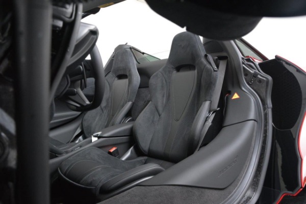 Used 0 for sale Sold at Bugatti of Greenwich in Greenwich CT 06830 22