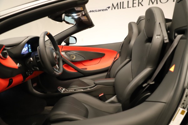 Used 2020 McLaren 600LT Spider for sale $249,900 at Bugatti of Greenwich in Greenwich CT 06830 26