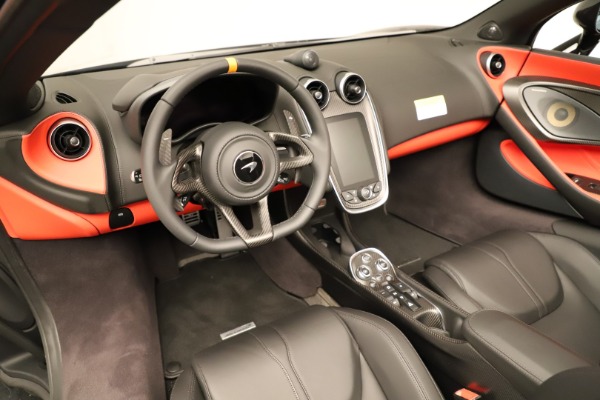 Used 2020 McLaren 600LT Spider for sale $249,900 at Bugatti of Greenwich in Greenwich CT 06830 28