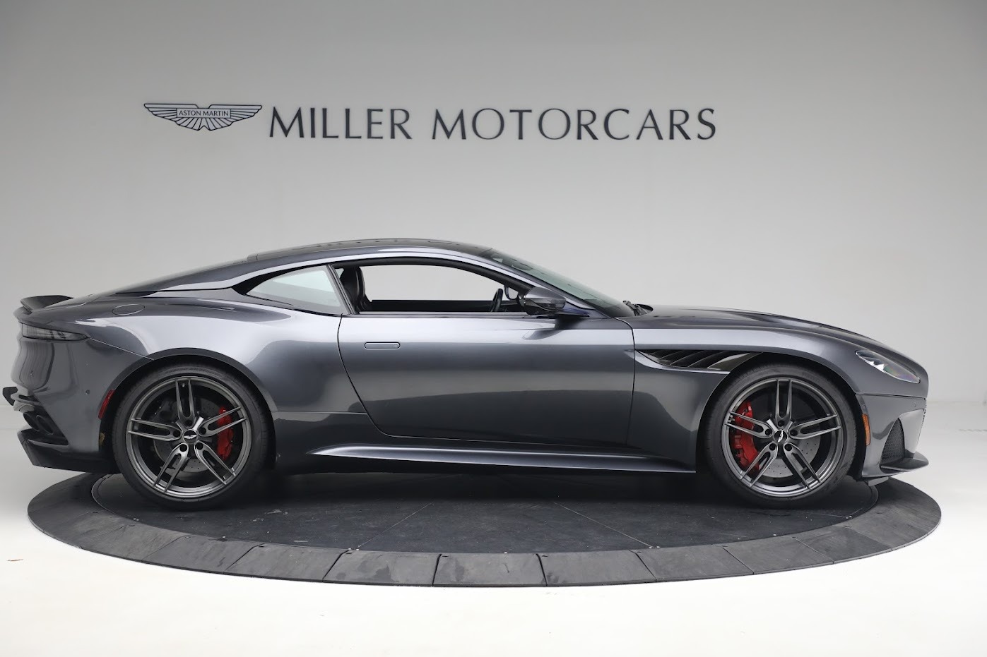 New 2019 Aston Martin DBS Superleggera Coupe For Sale ($354,221